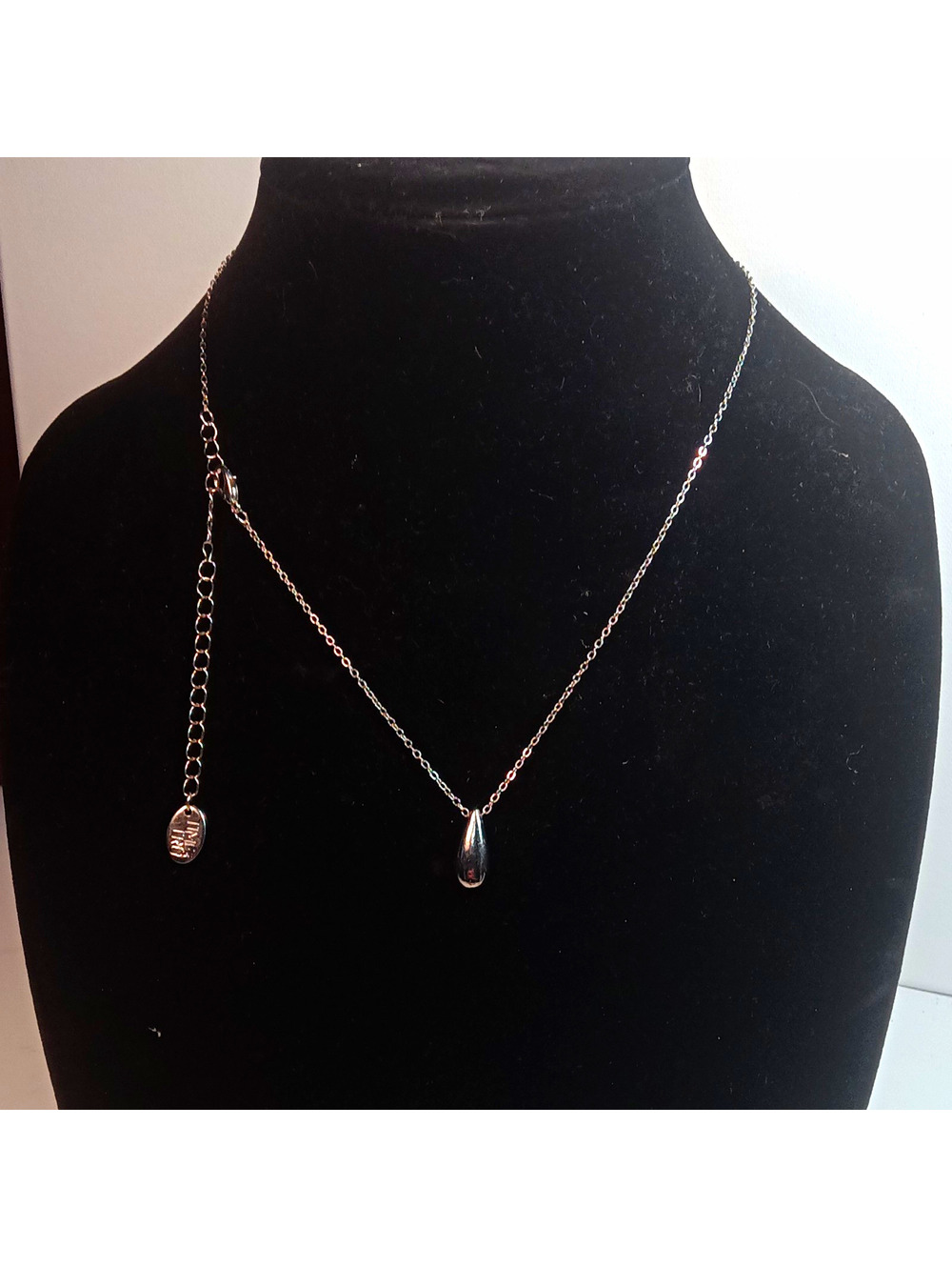 Silvertone Teardrop Pendant Necklace Adjustable Cable Chain